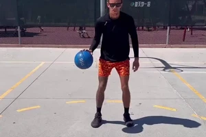  如何通过瑜伽提升篮球训练效果：综合策略与实践经验